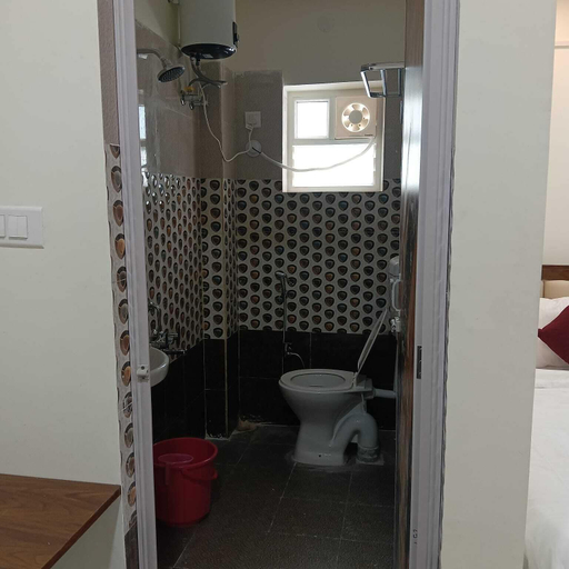 Bathroom 5, Hotel Ultra Stay, Khordha