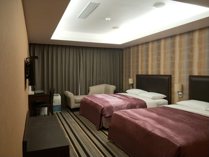 Bedroom 3, Metropolis Hotel, Taoyuan
