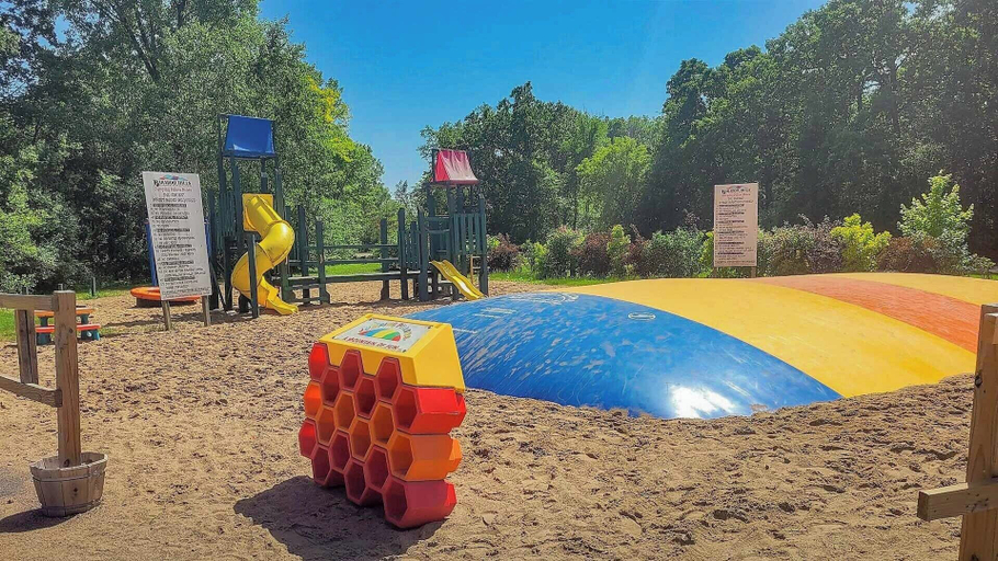 Children's area 5, Baraboo RV Resort, Sauk