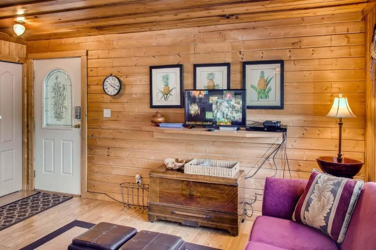 Living area 5, Aussie Summer, Kootenay Boundary
