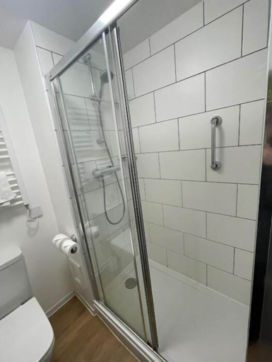 Bathroom 5, The Caledonian Hotel, Highland