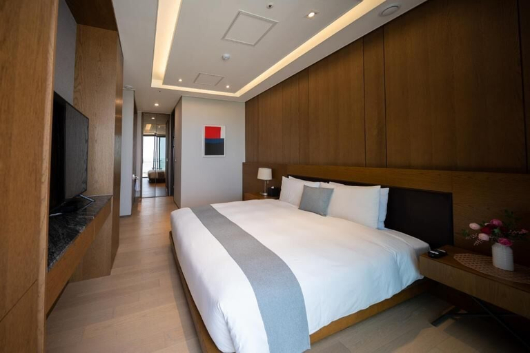 Bedroom 2, Haeundae Beach Restmons, Gijang