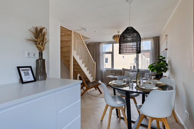 Others 5, Suite in Vrouwenpolder near North Sea Beach, Veere