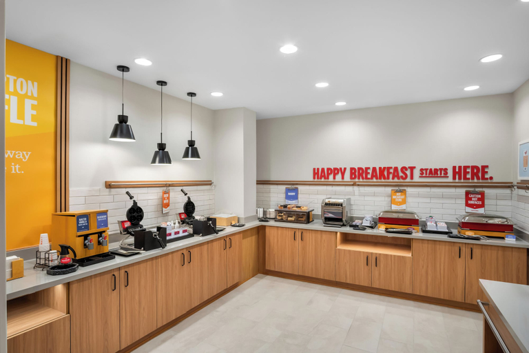 Food & Drinks, Hampton Inn by Hilton Addison Dallas, Dallas