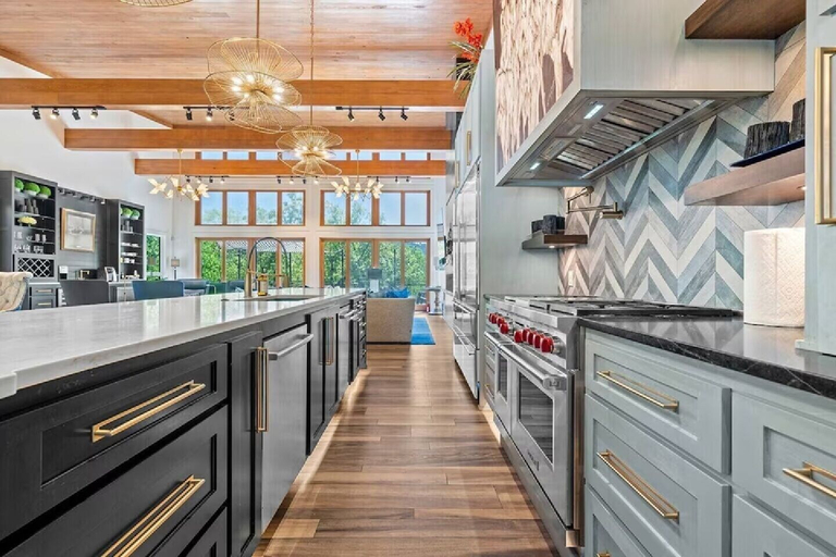 Private kitchen 4, Luxurious Retreat - Private Creek View, Garland