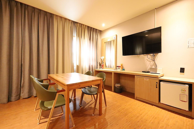 Others 5, Ingye Joy Hotel, Suwon