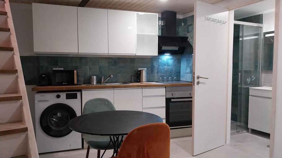 Others 3, Vila das Olarias - MINI STUDIOS, Lisbon