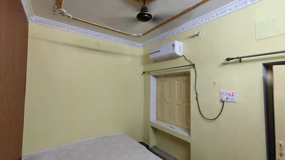 Interior 2, Shanti rest Station Rd, Gaya
