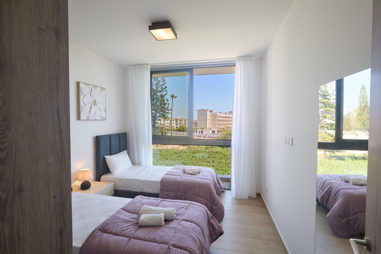2, Brand New 4 bedroom villa in Protaras center