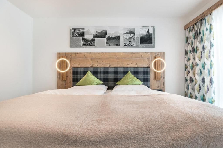 Room 3, Gasthof Pension Berghof, Schwaz