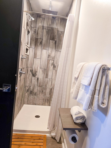 Bathroom 5, Penn Lodge Hotel & Suites Philadelphia - Bensalem, Bucks