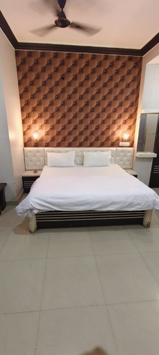 Room 5, Vidisha Rajawat Khari Phatak Road, Vidisha