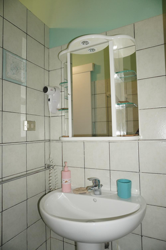 Bathroom 3, Stella Marina, Messina