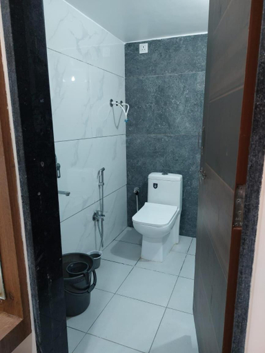Bathroom, Kshipranjali Divine Home Stay, Ujjain