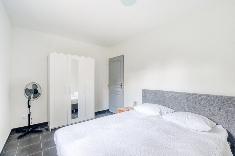 Room 4, Villa in Aquitaine With Pool & BBQ, Dordogne