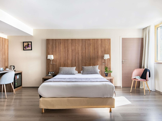 Bedroom 2, ibis Styles Lyon Sud Brignais, Rhône