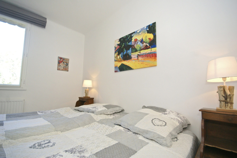 Room 3, Villa in Crillon-le-brave Near Mont Ventoux, Vaucluse