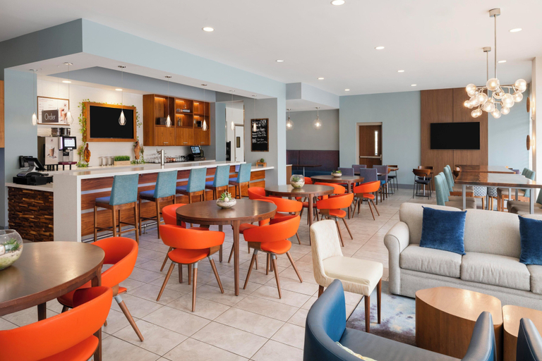 Food & Drinks 4, EVEN Hotel Alpharetta - Avalon Area by IHG, Fulton