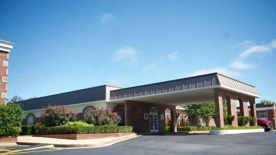 Exterior & Views 2, Osage Creek Lodge, Carroll