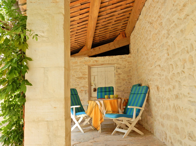 Balcony 3, Montclus Charm: Views & Calm, Gard