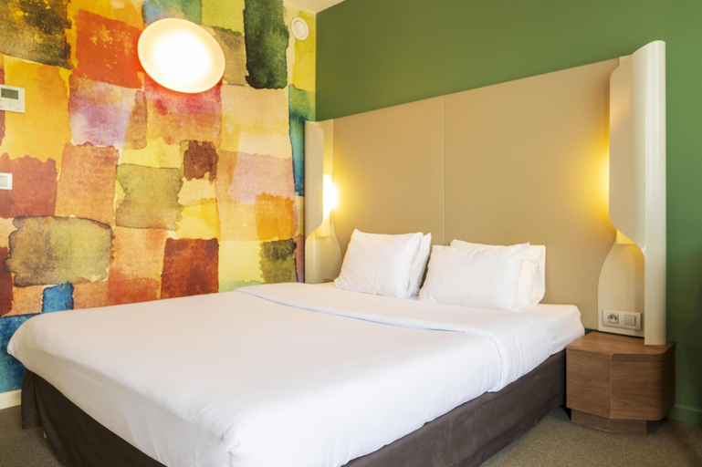 Bedroom 4, Campanile Hotel Liege, Liège