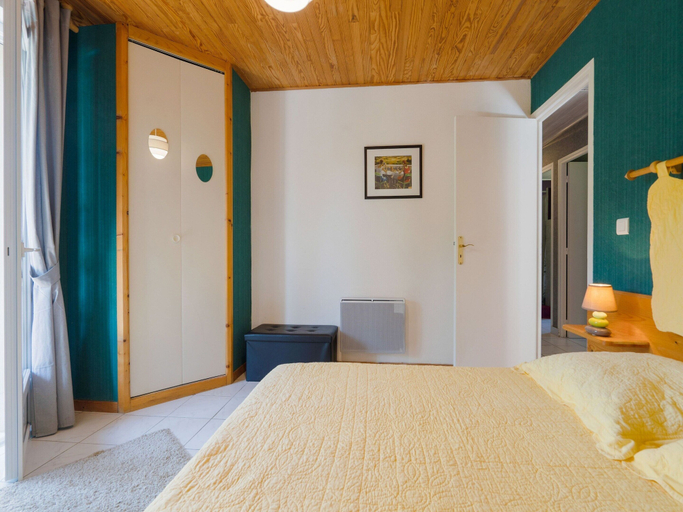 Room 3, Peaceful Poolside Retreat, Ardèche