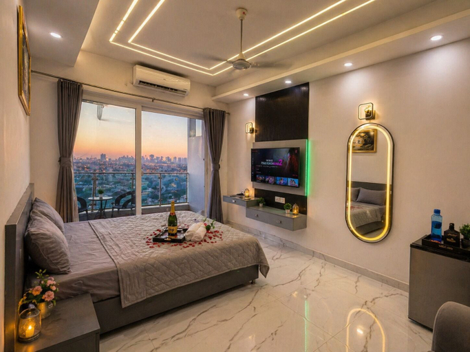 Bedroom 2, The Cosette Corner @Gaur city center, Gautam Buddha Nagar