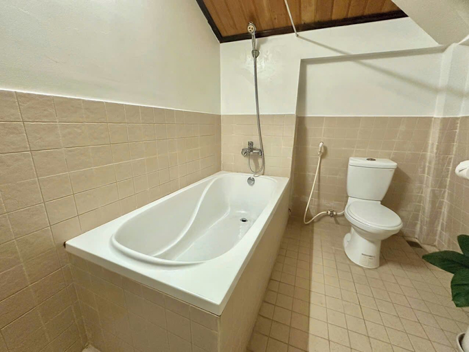 Bathroom 4, Maison Vy Homestay, Huế