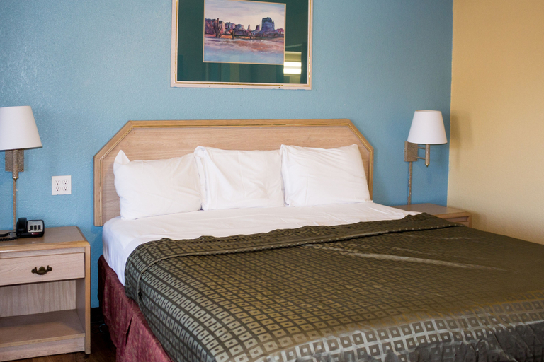 Room 2, Regency Inn, Muskogee
