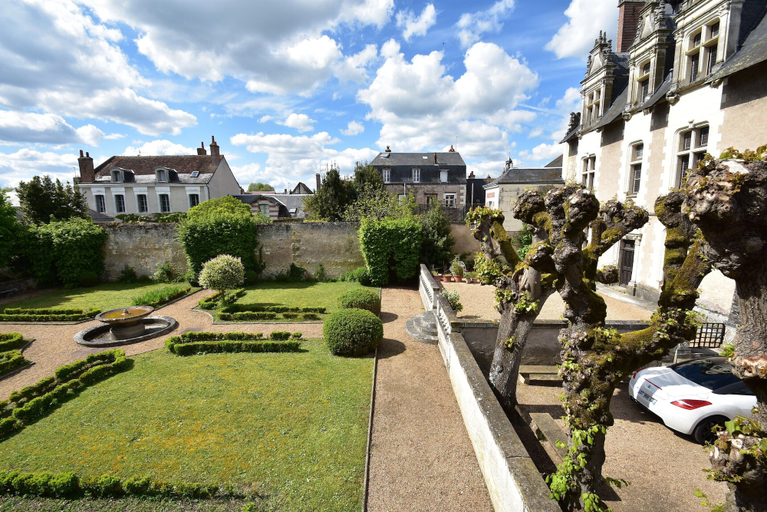 View from property 4, Charming Escape, Yevre-la-ville, Loiret