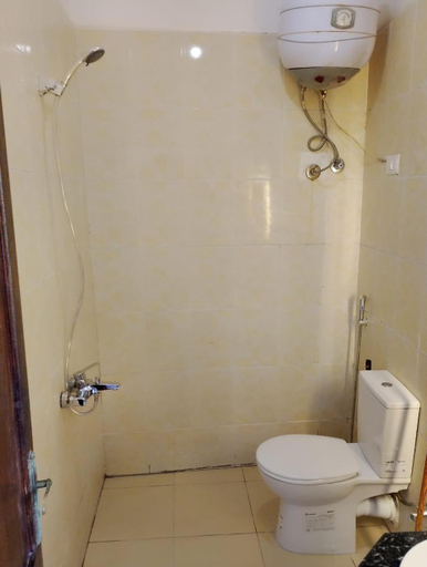 Bathroom 3, Jowhara Hotel, Sant Katrin