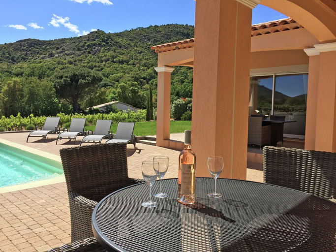 Others 4, Quaint Holiday Home in Le Plan-de-la-tour With Pool, Var