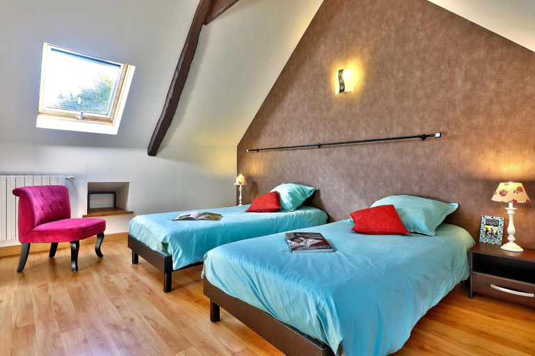 Room 2, 17th Century Breton Cottage With Modern Interior on the Edge of a Forest, Finistère