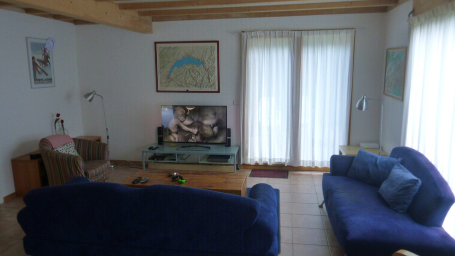 Others 5, Chalet in Saint-jean Near Ski Lift, Haute-Savoie
