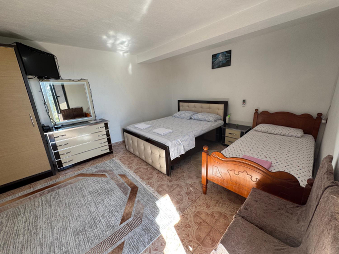 Bedroom 2, Hillside Haven, Durrësit