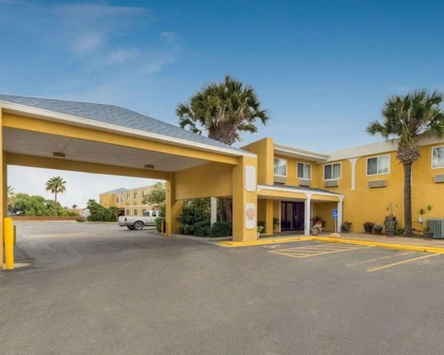 Exterior 2, The Plaza at North Beach Corpus Christi, Nueces