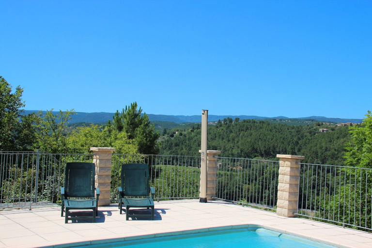 Pool 5, Holiday Home in Toulon With Pool & Beach Nearby, Ardèche