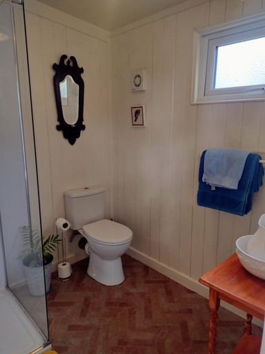 Bathroom 2, The Cabins Conwy, Conwy