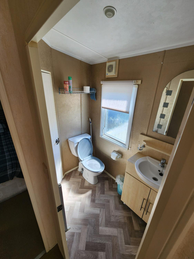 Bathroom 2, Barmouth Lyons Sunnysands 48, Gwynedd