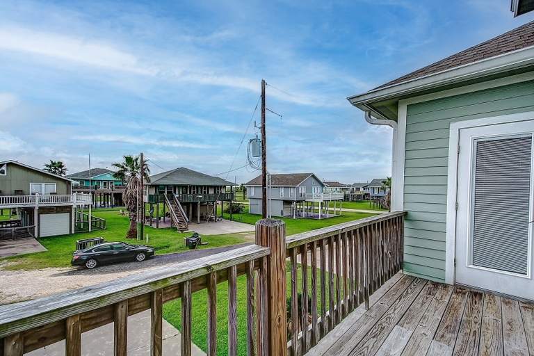 Property grounds 5, Once Upon A Tide 4 Bedroom Home, Galveston