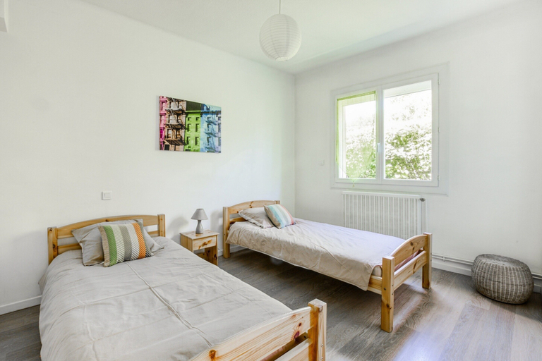 Room 5, Holiday Home in Barry-d'islemade With Pool, Tarn-et-Garonne