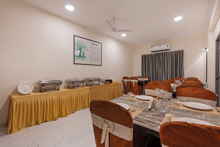 Dining 4, Treebo GT Meridian, T-Nagar, Chennai