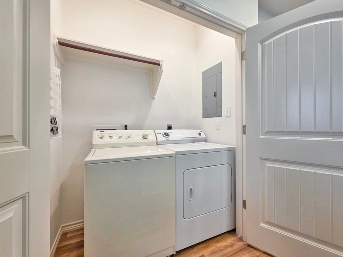 Interior 4, Kc's Sunshine 2 Bedroom Home, Galveston