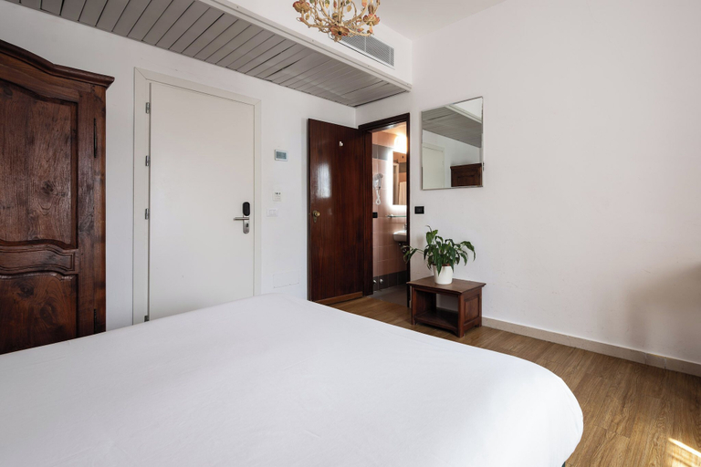 Bedroom 3, Hotel Verdi Pisa, Pisa