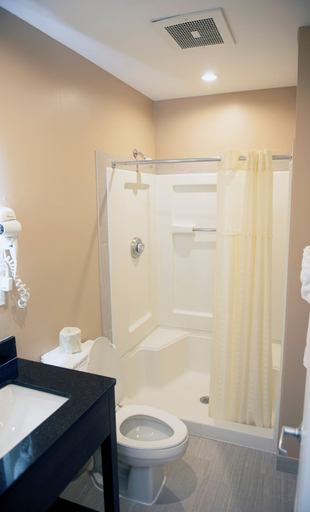 Bathroom 4, Suburban Studios Charlotte - Ballantyne, Mecklenburg