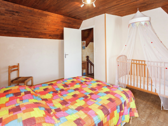 Room 4, Dordogne Family Haven, Dordogne