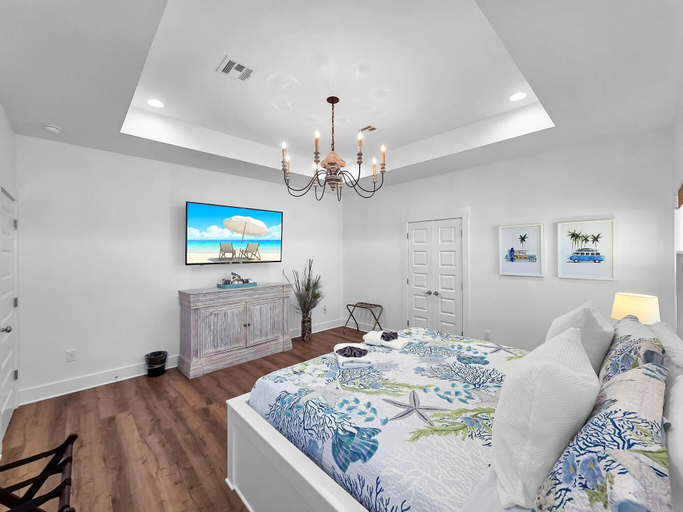 Room 4, Pearly Pelican 3 Bedroom Home, Galveston
