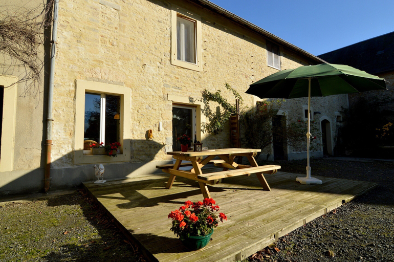 Balcony, Seaside Stay in Saint-clement, Calvados
