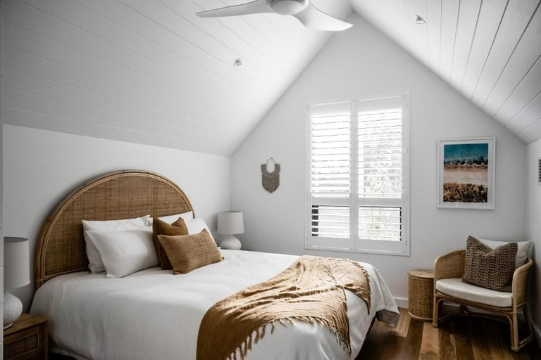 Room 3, Vale 194, Adelaide