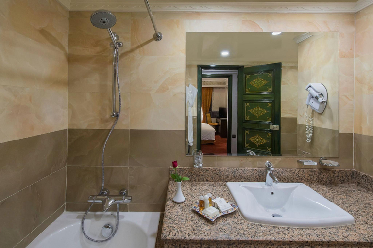 Bathroom 5, Hotel Club Val d'Anfa, Casablanca